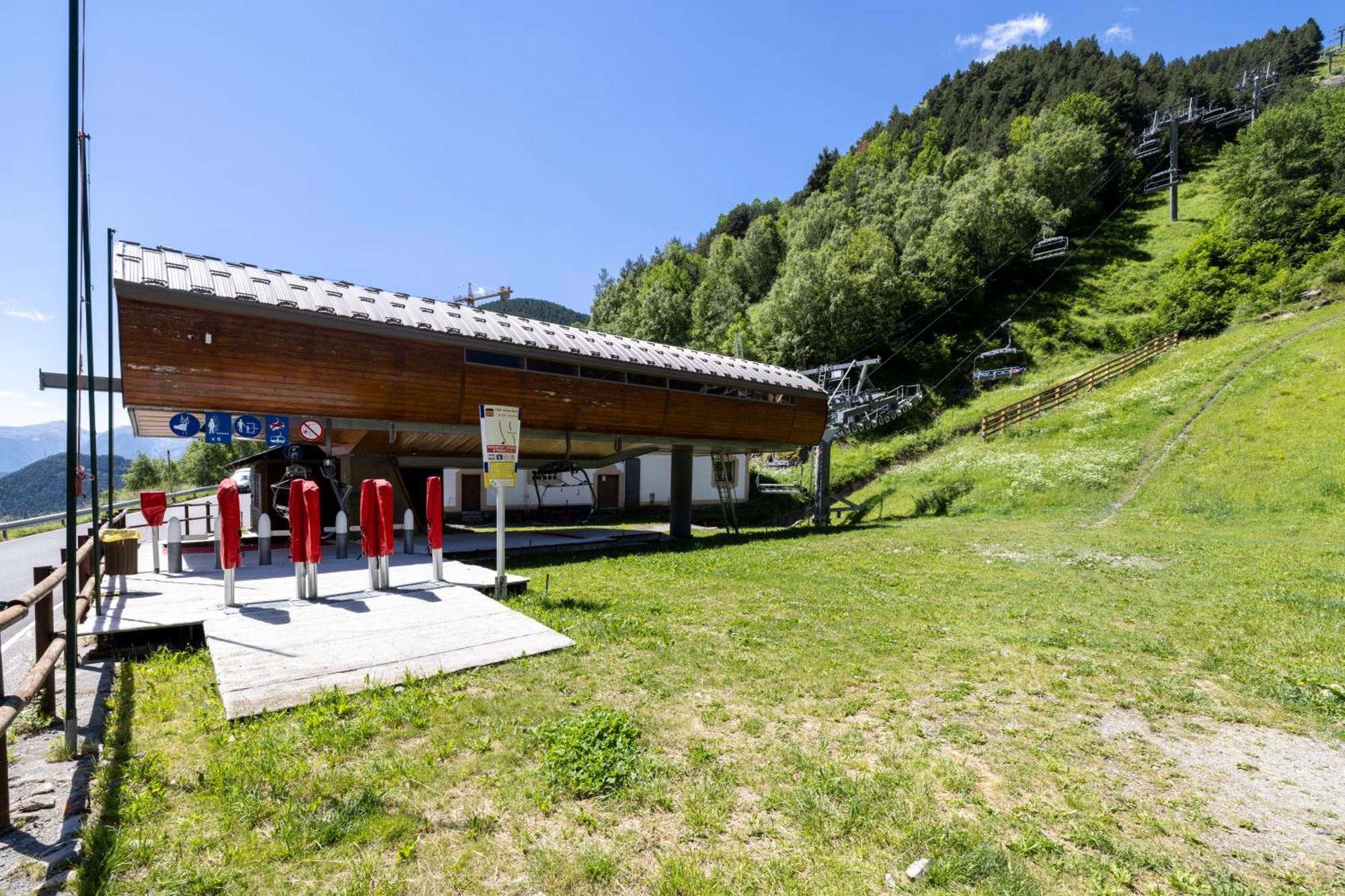 Increibles Vistas Al Valle De Arinsal Ny - A Pie De Pistas - Parking Incluido L By Bonesvacances Exterior photo